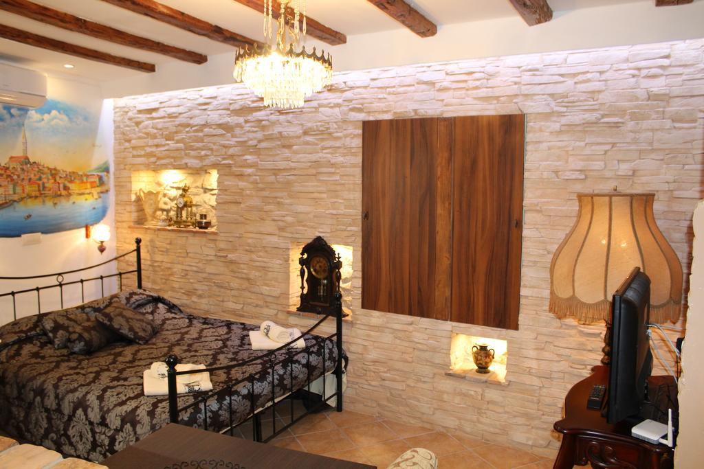 Rooms Da Angelica Old City 2 Ровин Екстериор снимка