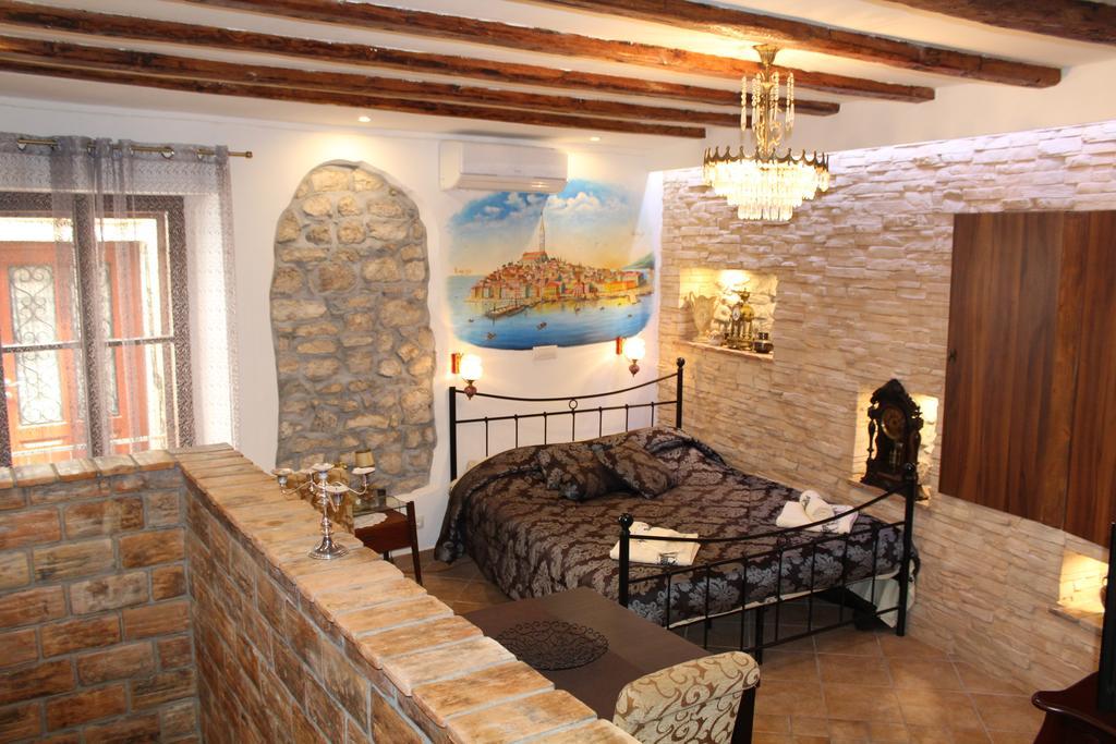Rooms Da Angelica Old City 2 Ровин Екстериор снимка